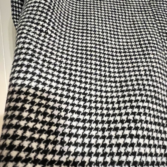Missguided Oversized Houndstooth Blazer - Picture 6 of 7